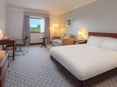 bedroom - hotel hilton east midlands airport - derby, united kingdom