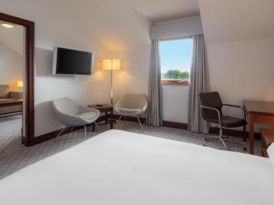 bedroom 2 - hotel hilton east midlands airport - derby, united kingdom