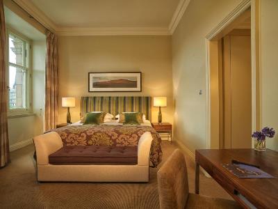bedroom 2 - hotel balmoral - edinburgh, united kingdom