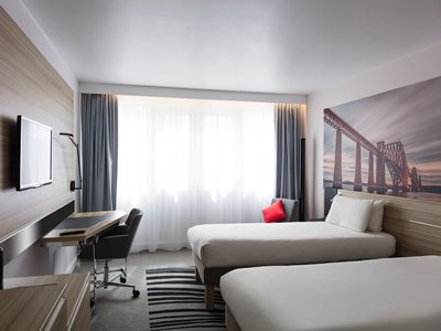 bedroom 1 - hotel novotel edinburgh centre - edinburgh, united kingdom