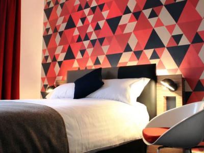 bedroom - hotel cityroomz - edinburgh, united kingdom