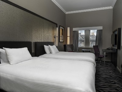 bedroom 1 - hotel doubletree edinburgh city centre - edinburgh, united kingdom
