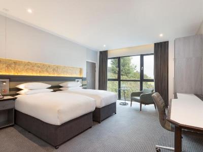 bedroom 2 - hotel doubletree by hilton queensferry - edinburgh, united kingdom