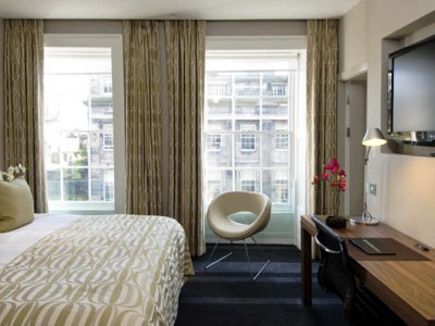 bedroom - hotel apex waterloo place - edinburgh, united kingdom