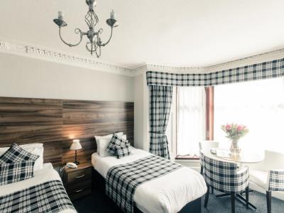 bedroom 1 - hotel argyll guest house - glasgow, united kingdom