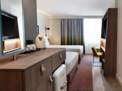 bedroom 1 - hotel hampton by hilton high wycombe - high wycombe, united kingdom
