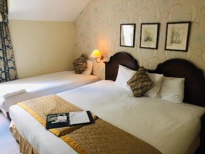 bedroom 3 - hotel kingston lodge hotel - kingston thames, united kingdom