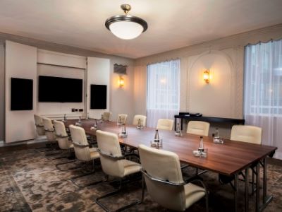 conference room 1 - hotel queens - leeds, united kingdom