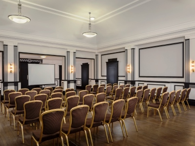 conference room 2 - hotel queens - leeds, united kingdom