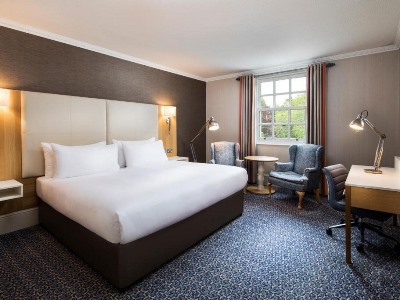 bedroom 1 - hotel oulton hall hotel, spa and golf resort - leeds, united kingdom