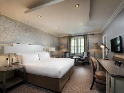 bedroom 2 - hotel oulton hall hotel, spa and golf resort - leeds, united kingdom