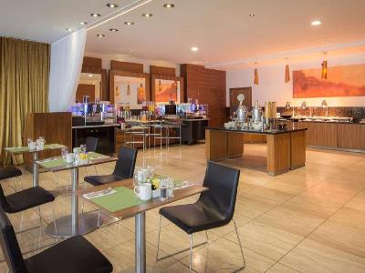 breakfast room - hotel hilton liverpool city centre - liverpool, united kingdom