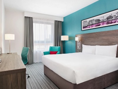 bedroom - hotel leonardo hotel liverpool - liverpool, united kingdom