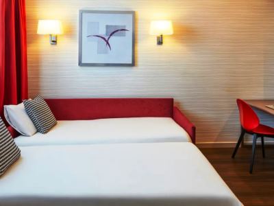 bedroom 4 - hotel adagio aparthotel liverpool centre - liverpool, united kingdom