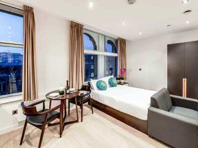 bedroom - hotel terlon apartments - liverpool, united kingdom