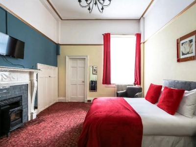 bedroom 3 - hotel city studios rodney street - liverpool, united kingdom