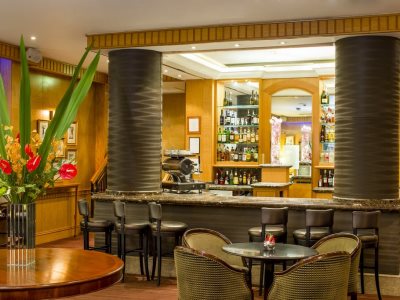 bar - hotel millennium gloucester - london, united kingdom