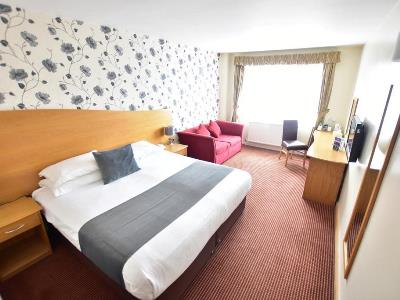 bedroom - hotel kensington court - london, united kingdom