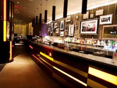 bar - hotel hilton london olympia - london, united kingdom