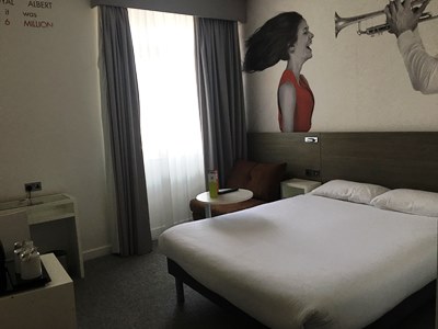 bedroom 4 - hotel heeton concept hotel - kensington london - london, united kingdom
