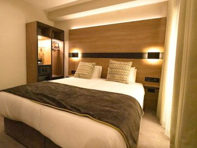 bedroom - hotel merit kensington - london, united kingdom