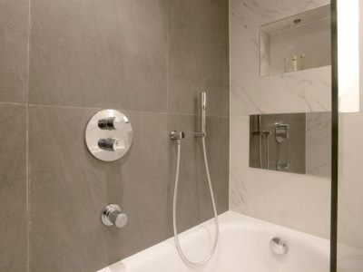 bathroom 1 - hotel merit kensington - london, united kingdom