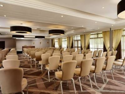 conference room 3 - hotel doubletree by hilton london - ealing - london, united kingdom