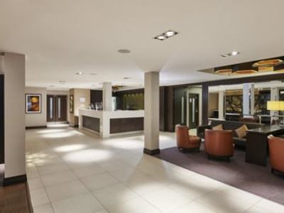 lobby - hotel doubletree by hilton london - ealing - london, united kingdom
