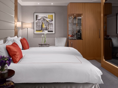 standard bedroom - hotel conrad london st. james - london, united kingdom