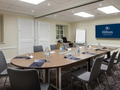 conference room - hotel hilton london euston - london, united kingdom