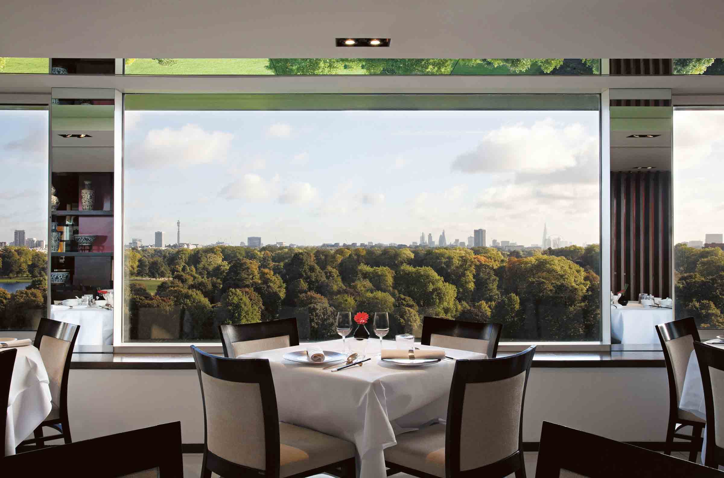 restaurant 1 - hotel royal garden - london, united kingdom