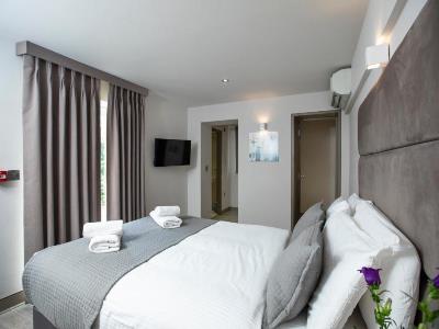 bedroom 2 - hotel arch hotel - london, united kingdom