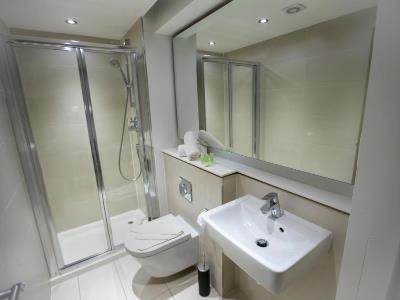 bathroom - hotel arch hotel - london, united kingdom