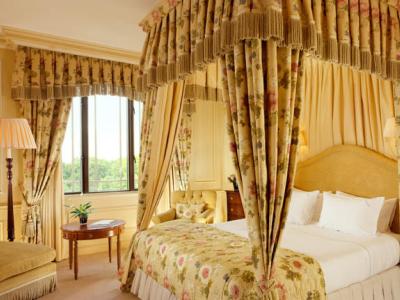 bedroom 3 - hotel the dorchester - london, united kingdom