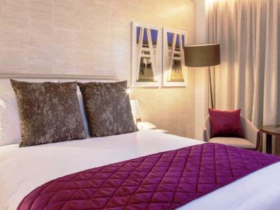 bedroom 1 - hotel crowne plaza london - kings cross - london, united kingdom