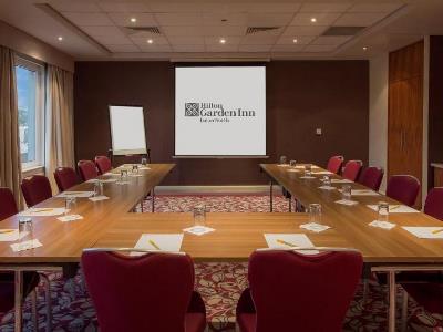 conference room - hotel hilton garden inn luton north - luton, united kingdom