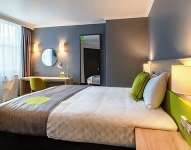 bedroom - hotel thistle express luton - luton, united kingdom