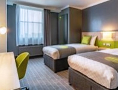 bedroom 1 - hotel thistle express luton - luton, united kingdom