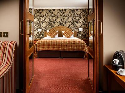 bedroom 1 - hotel mercure maidstone great danes - maidstone, united kingdom