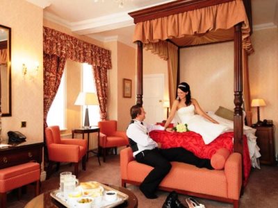 bedroom 2 - hotel etrop grange - manchester, united kingdom