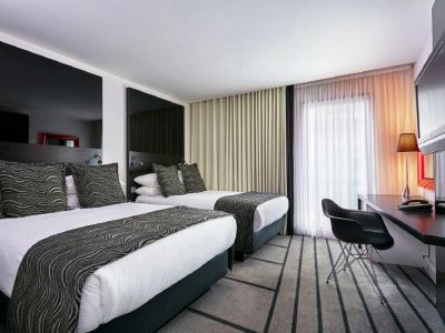 bedroom - hotel crowne plaza manchester city centre - manchester, united kingdom