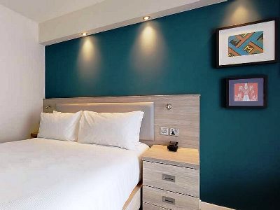 bedroom 2 - hotel hampton manchester northern quarter - manchester, united kingdom