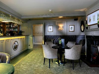 bar - hotel macdonald compleat angler - marlow, united kingdom
