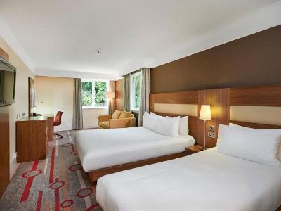 bedroom 1 - hotel doubletree by hilton newbury north - newbury, united kingdom