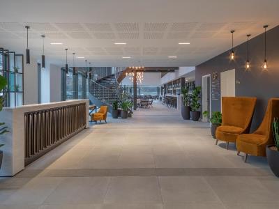 lobby - hotel innside newcastle - newcastle u tyne, united kingdom