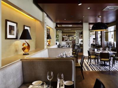restaurant - hotel doubletree by hilton intl airport - newcastle u tyne, united kingdom