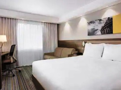 bedroom 2 - hotel hampton by hilton oxford - oxford, united kingdom