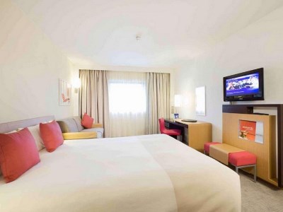 bedroom 1 - hotel novotel sheffield centre - sheffield, united kingdom