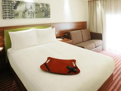 bedroom - hotel hampton by hilton - sheffield, united kingdom