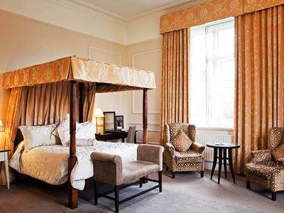 bedroom 3 - hotel mercure albrighton hall hotel and spa - shrewsbury, united kingdom